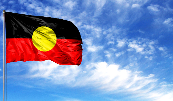 Bandeira aborígene, representando os povos originários da Austrália.