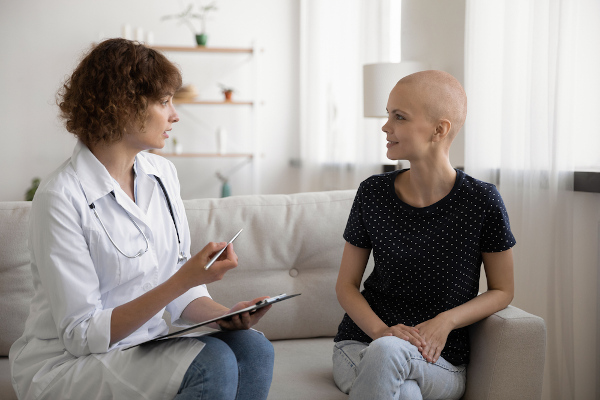 O câncer, se diagnosticado precocemente, pode ser tratado na maioria dos casos.