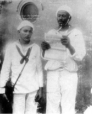 João Cândido Felisberto (à direita) liderou a Revolta da Chibata.