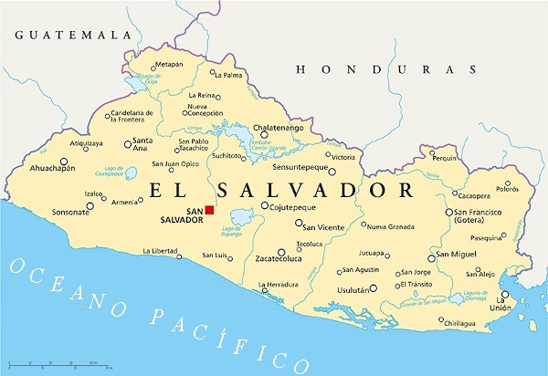 O relevo montanhoso e a presença de vulcões são característicos da geografia de El Salvador. 