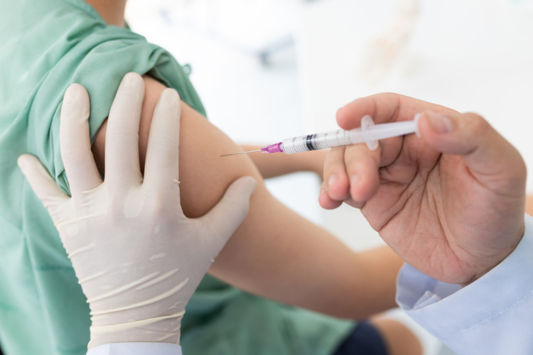 As vacinas garantem imunidade contra determinadas doenças.