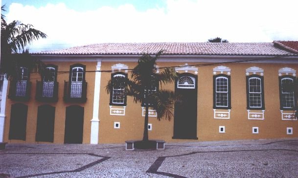 Frente da casa de Anísio Teixeira, Caetité, Bahia.