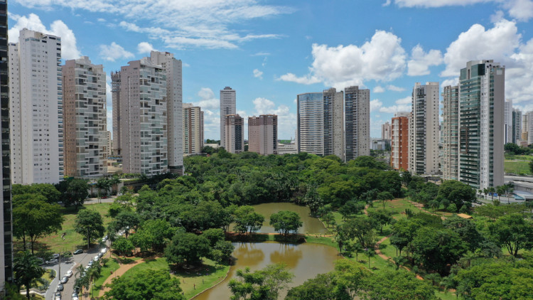 Parque Flamboyant em Goiânia. 