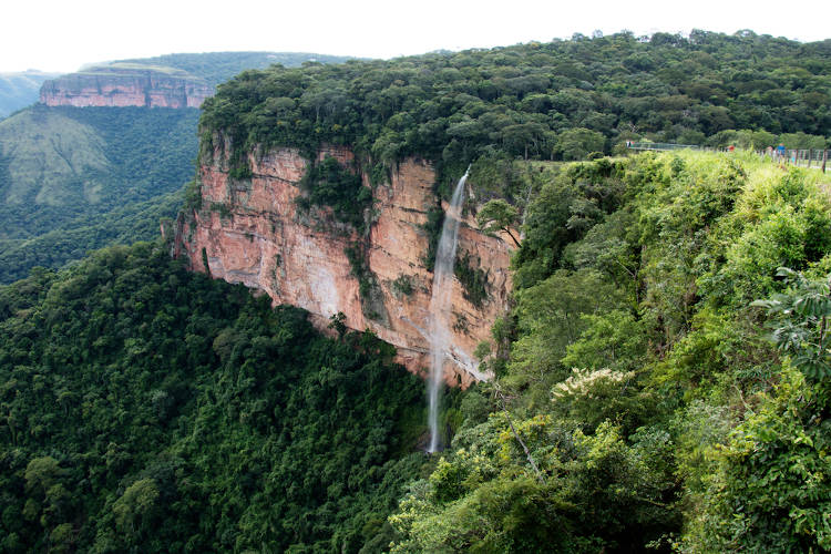 Parque Nacional da Chapada dos Guimarães, localizado a 70 km de Cuiabá.