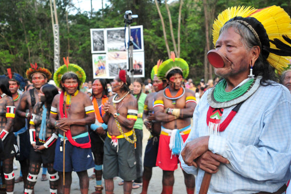 O marco temporal pretende alterar a política de demarcação de terras indígenas no Brasil.[1]