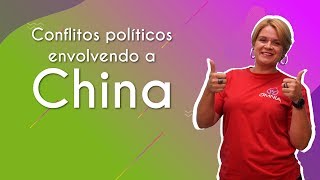 Professora ao lado do texto"Conflitos políticos envolvendo a China"