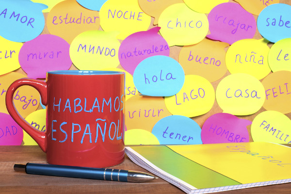 Aprende sobre los sustantivos en español.
