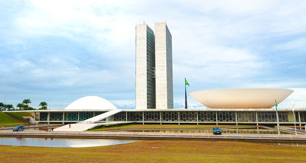 Vista do edifício do Congresso Nacional do Brasil.