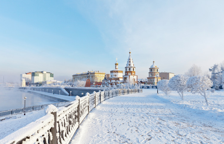 Paisagem de inverno na cidade de Irkutsk, na Sibéria, região mais fria da Rússia.
