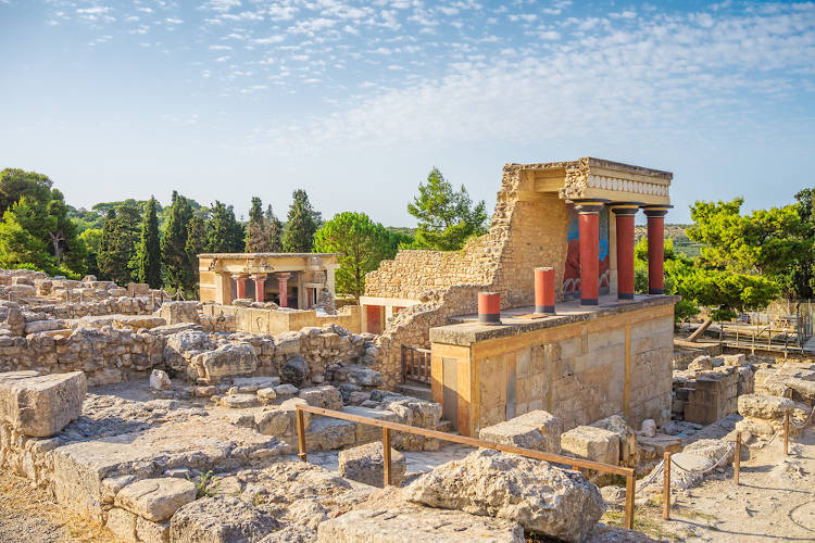 Ruínas do Palácio de Cnossos, a construção mais conhecida da Civilização Cretense.