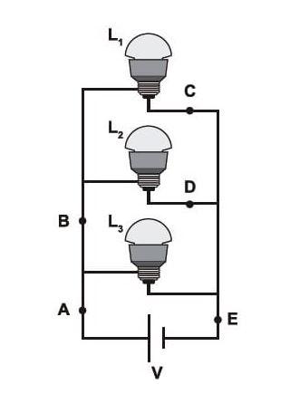  Lâmpadas ligadas em circuito elétrico
