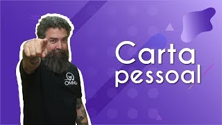"Carta pessoal" escrito sobre fundo roxo ao lado da imagem do professor