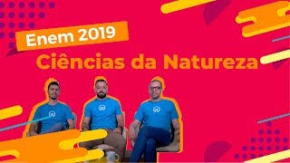 "Enem 2019 Ciências da Natureza" escrito sobre fundo vermelho, abaixo a imagem de 3 professores