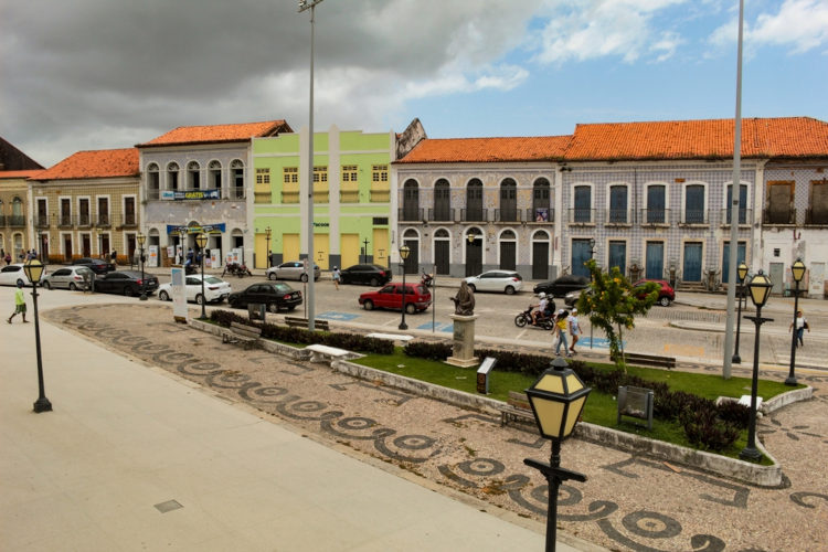Prédios coloniais na capital do Maranhão, estado com o menor IDH dos estados brasileiros.