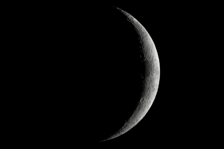 Lua crescente, uma das fases da Lua.