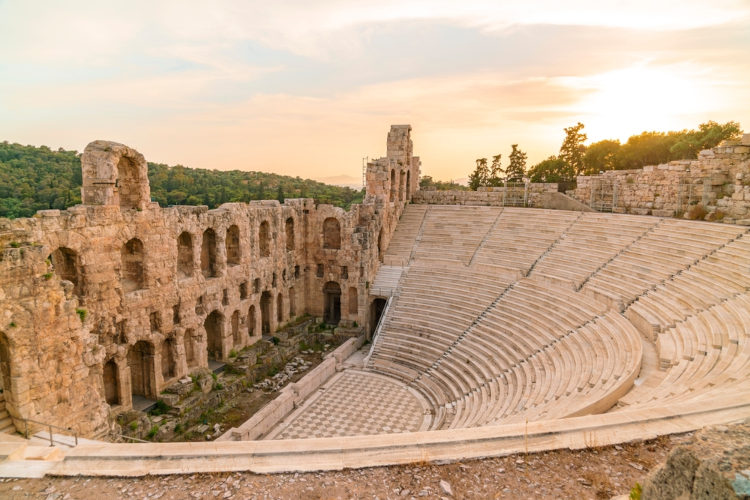 Odeão de Herodes, teatro grego, berço da cultura erudita.
