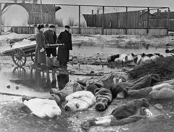 Vítimas do Cerco a Leningrado. [3]