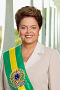 Retrato de Dilma Rousseff em lista de presidentes do Brasil.