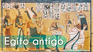 Título "Egito antigo" escrito em fundo de pintura egípcia.