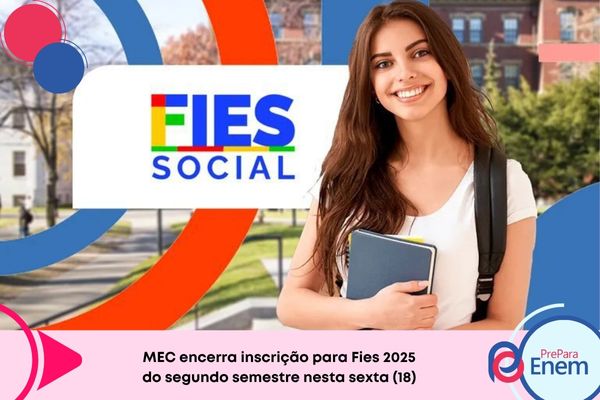 Estudante branca sorrindo, logomarca do Fies Social