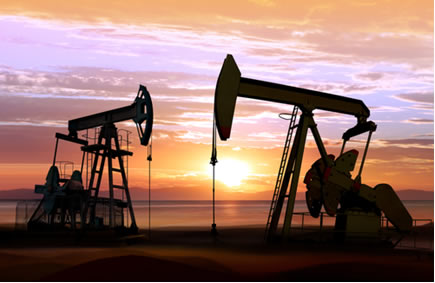 “Cavalos de pau” realizando extração de petróleo em terra firme