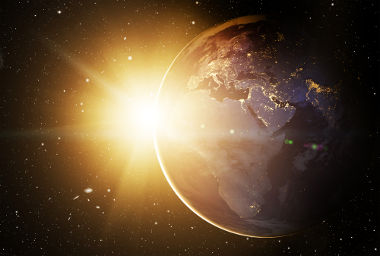 A cada segundo, o Sol produz cerca de 60 bilhões de neutrinos por centímetro quadrado