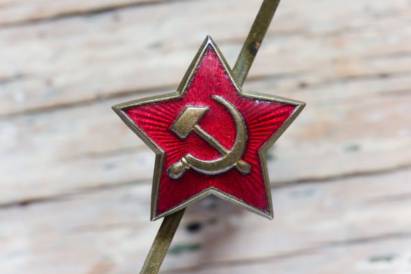 O comunismo soviético chegou ao fim na virada da década de 1980 para a década de 1990