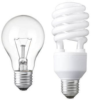 As duas lâmpadas têm o mesmo objetivo: produzir luz. Porém, fazem isso de forma completamente diferente
